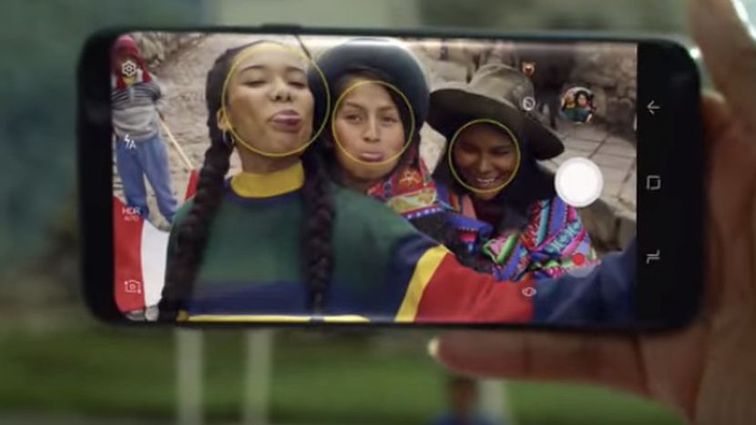 Samsung pits its amazingness against Apple’s magic